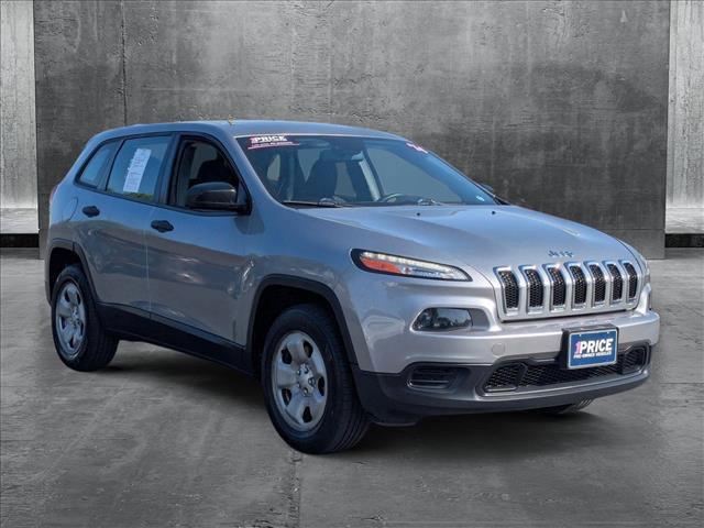 used 2014 Jeep Cherokee car, priced at $5,400