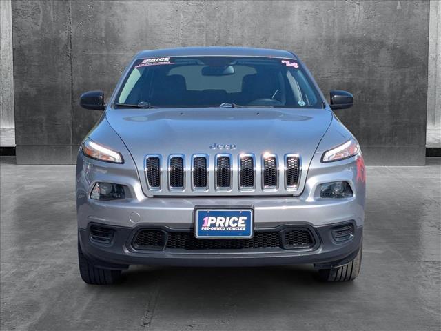 used 2014 Jeep Cherokee car, priced at $5,400