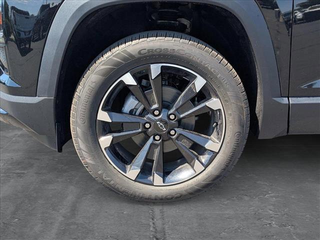 new 2026 Chevrolet Equinox car, priced at $33,723