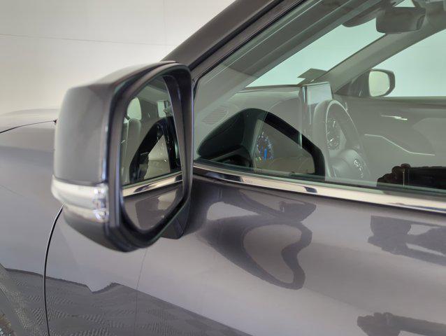 used 2024 Toyota Highlander Hybrid car, priced at $44,987