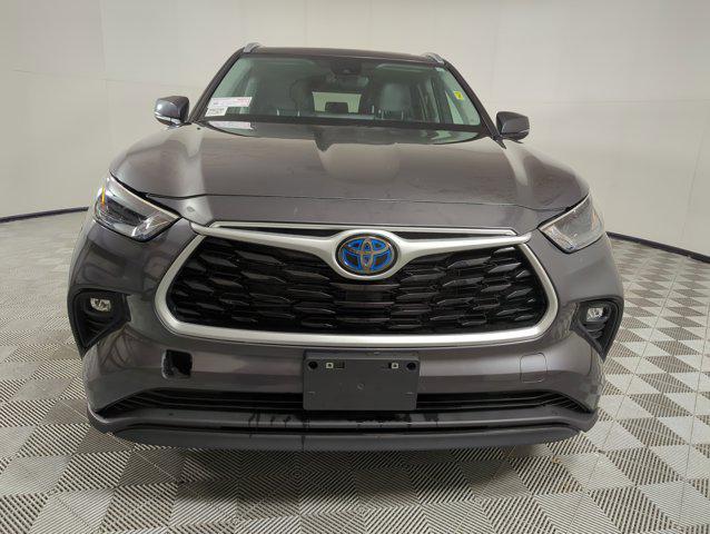 used 2024 Toyota Highlander Hybrid car, priced at $44,987
