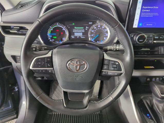 used 2024 Toyota Highlander Hybrid car, priced at $44,987