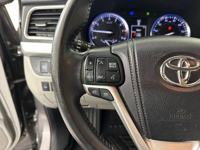 used 2015 Toyota Highlander car, priced at $19,999