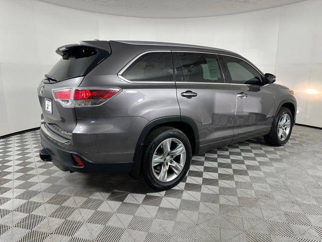 used 2015 Toyota Highlander car, priced at $19,999