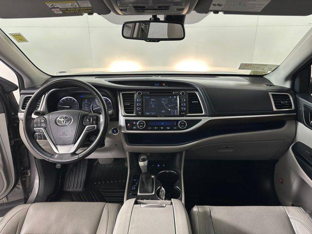 used 2015 Toyota Highlander car, priced at $19,999