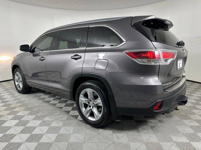 used 2015 Toyota Highlander car, priced at $19,999