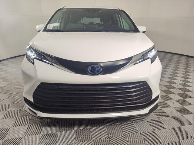 used 2023 Toyota Sienna car, priced at $42,996