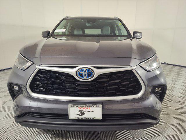 used 2022 Toyota Highlander Hybrid car, priced at $44,786