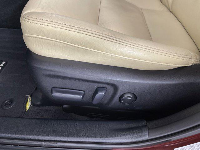 used 2014 Toyota Avalon Hybrid car, priced at $14,999