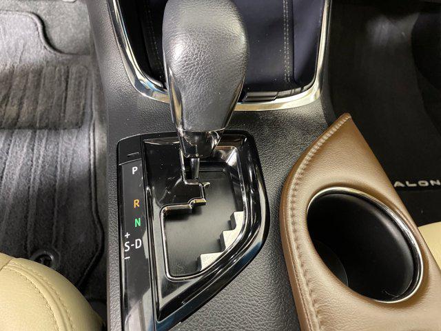 used 2014 Toyota Avalon Hybrid car, priced at $14,999