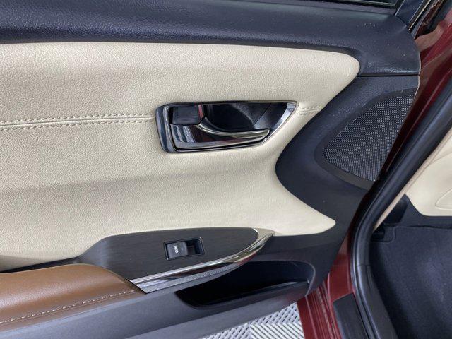 used 2014 Toyota Avalon Hybrid car, priced at $14,999