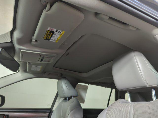 used 2021 Toyota Highlander Hybrid car, priced at $41,299