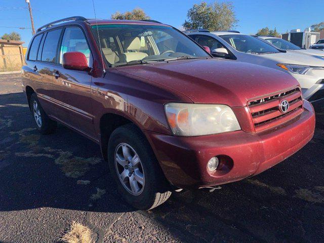 used 2005 Toyota Highlander car, priced at $8,999