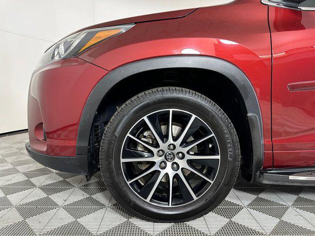 used 2017 Toyota Highlander car, priced at $18,887