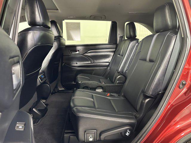 used 2017 Toyota Highlander car, priced at $18,887