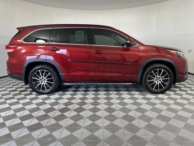 used 2017 Toyota Highlander car, priced at $18,887