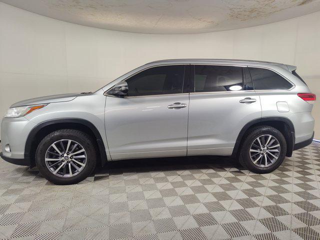 used 2018 Toyota Highlander car, priced at $25,999