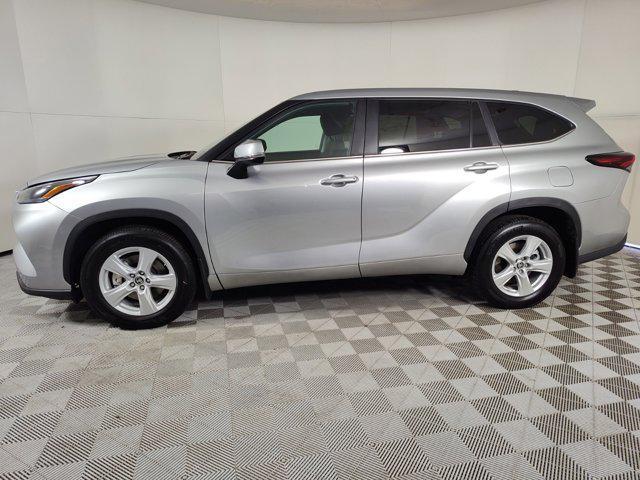 used 2024 Toyota Highlander car, priced at $39,999