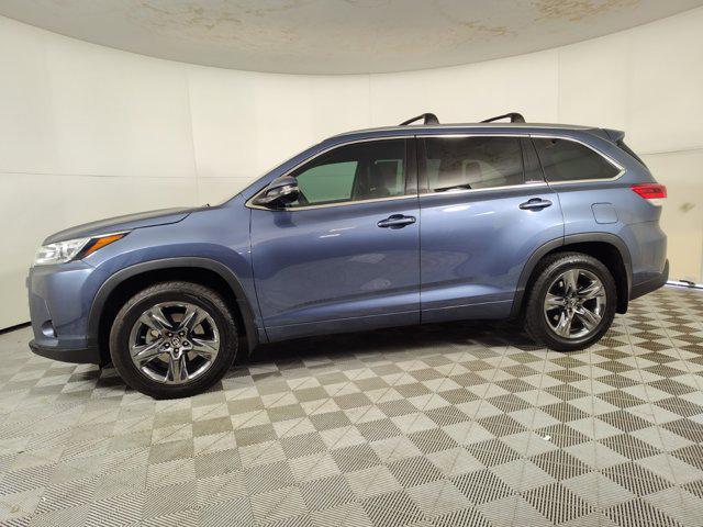 used 2018 Toyota Highlander car, priced at $27,999