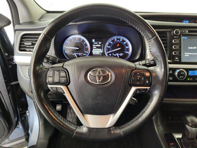 used 2018 Toyota Highlander car, priced at $27,999