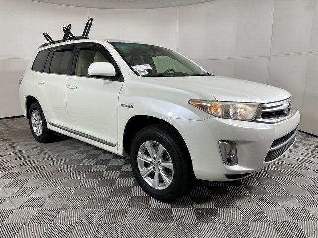 used 2012 Toyota Highlander Hybrid car, priced at $11,999