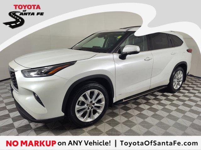 used 2022 Toyota Highlander Hybrid car, priced at $44,996