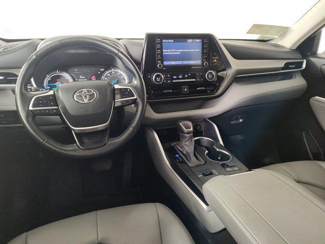 used 2022 Toyota Highlander Hybrid car, priced at $35,000