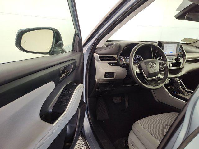 used 2024 Toyota Highlander Hybrid car, priced at $45,996