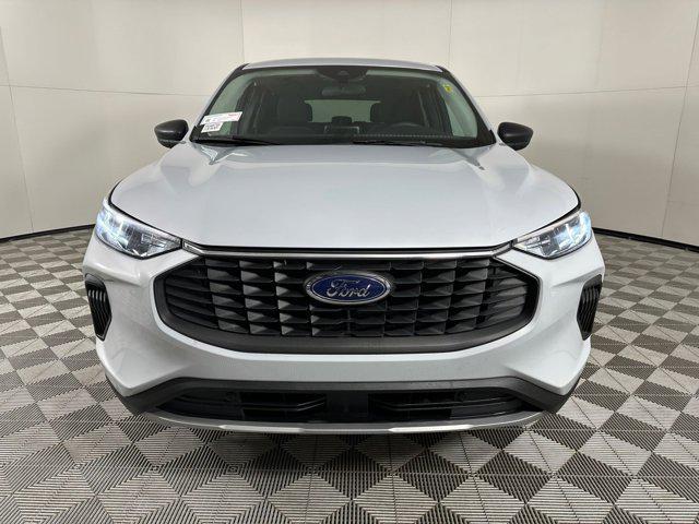 used 2025 Ford Escape car, priced at $25,579