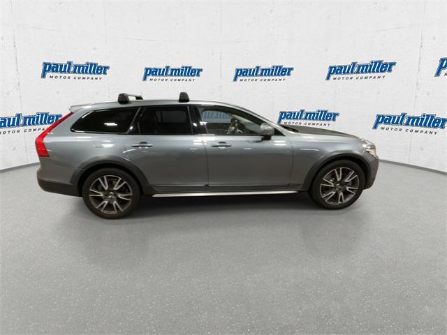 used 2017 Volvo V90 Cross Country car, priced at $17,014