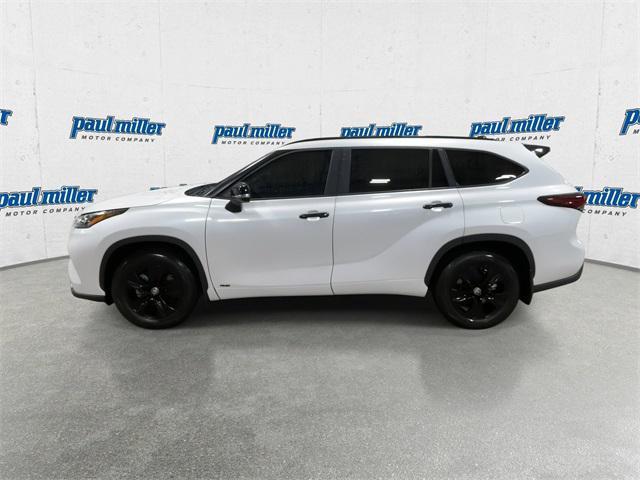used 2024 Toyota Highlander Hybrid car, priced at $48,700
