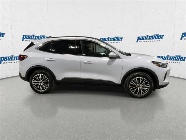 new 2025 Ford Escape PHEV car, priced at $38,186