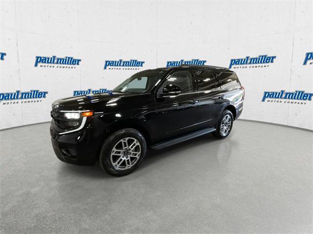 new 2025 Ford Expedition car, priced at $68,345