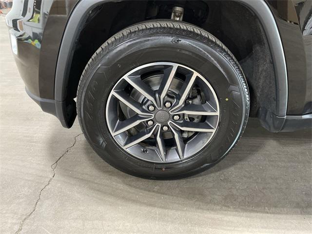 used 2019 Jeep Grand Cherokee car, priced at $15,385