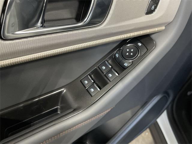 new 2025 Ford Explorer car, priced at $47,050