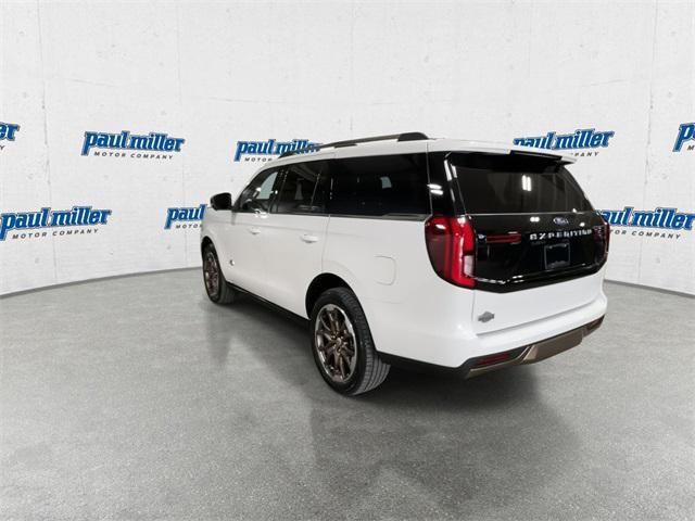 new 2025 Ford Expedition car, priced at $87,165