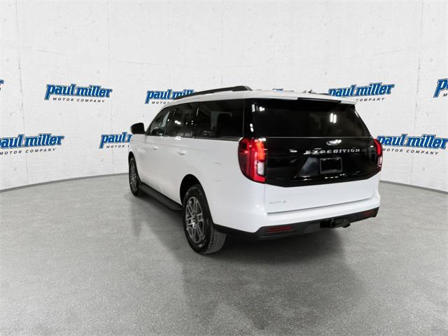 new 2025 Ford Expedition car, priced at $70,890