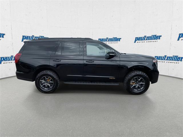 new 2025 Ford Expedition car, priced at $83,025