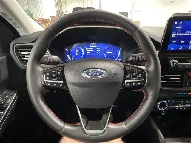 used 2022 Ford Escape car, priced at $25,326