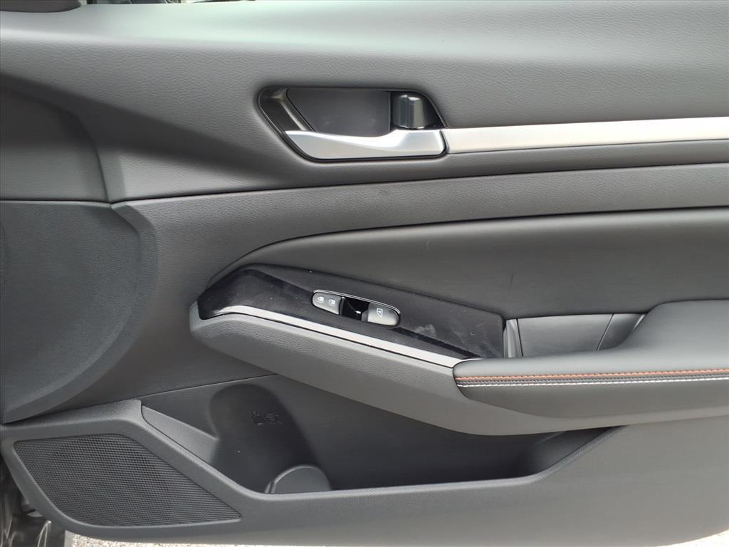 new 2025 Nissan Altima car, priced at $32,576