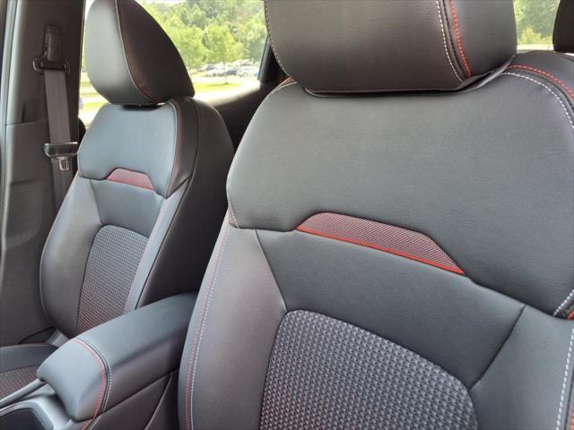 new 2025 Nissan Kicks car, priced at $27,392