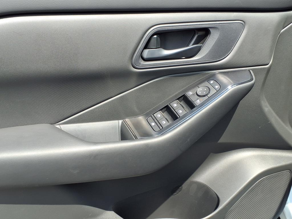 new 2025 Nissan Rogue car, priced at $29,734