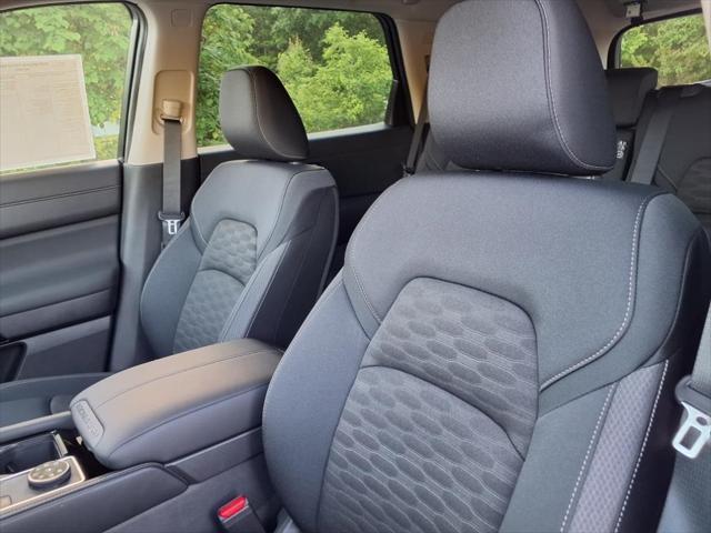 new 2025 Nissan Pathfinder car, priced at $44,225