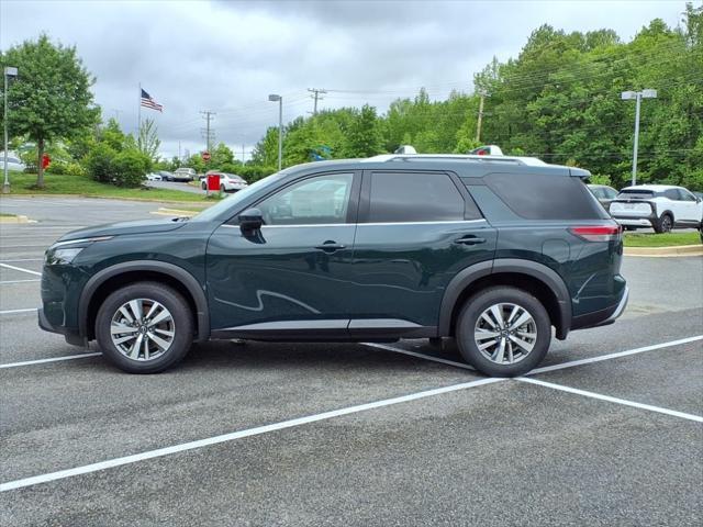 new 2025 Nissan Pathfinder car, priced at $43,711