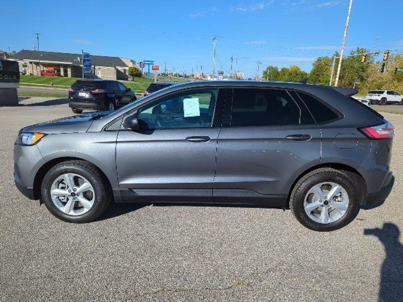 new 2024 Ford Edge car, priced at $36,000