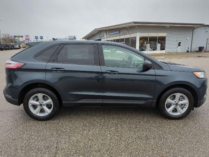 new 2024 Ford Edge car, priced at $36,000