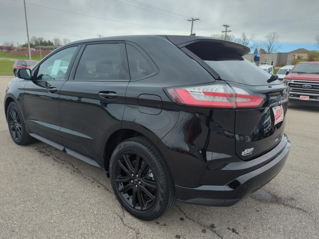 new 2024 Ford Edge car, priced at $35,998