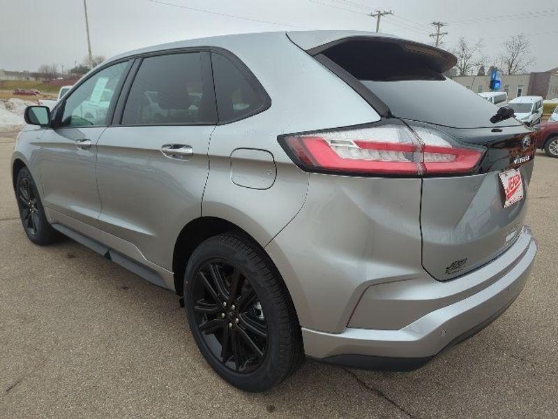 new 2024 Ford Edge car, priced at $40,500