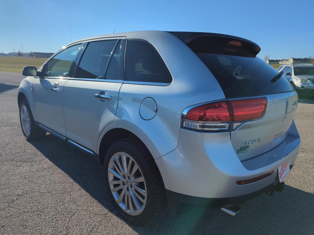 used 2013 Lincoln MKX car, priced at $13,500