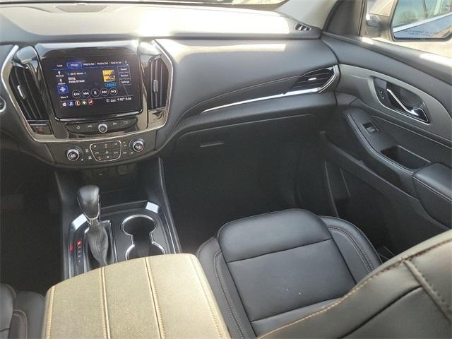 used 2021 Chevrolet Traverse car, priced at $28,359